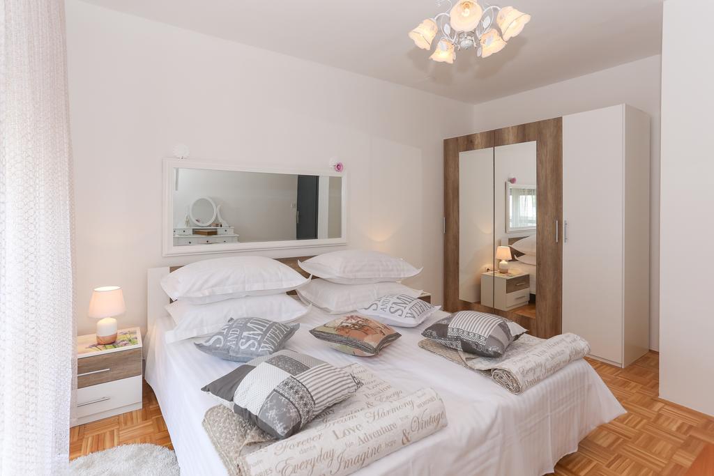 Apartment Vesna Split Exteriör bild